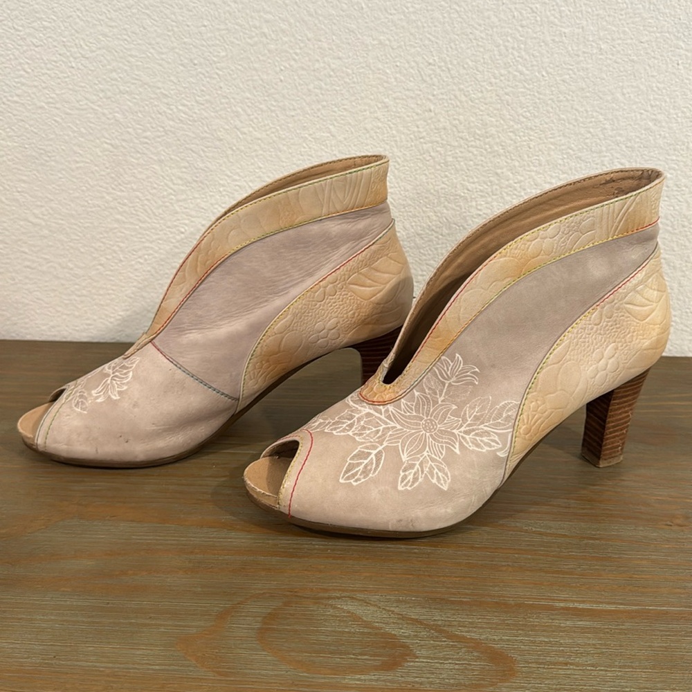 L’Artiste size 40 Adriana booties